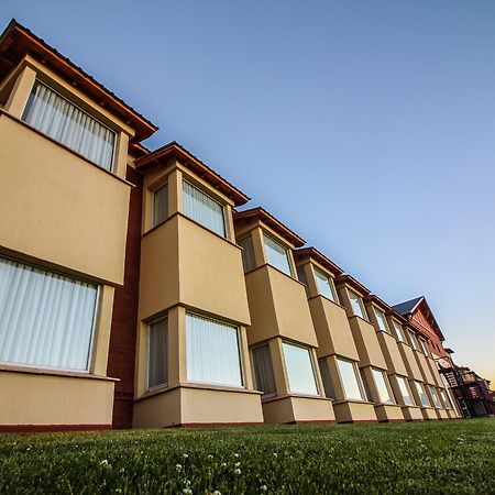 Antu Malal Hotel Plaza Huincul Extérieur photo