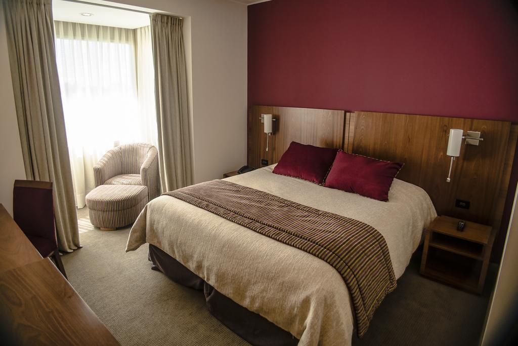 Antu Malal Hotel Plaza Huincul Extérieur photo
