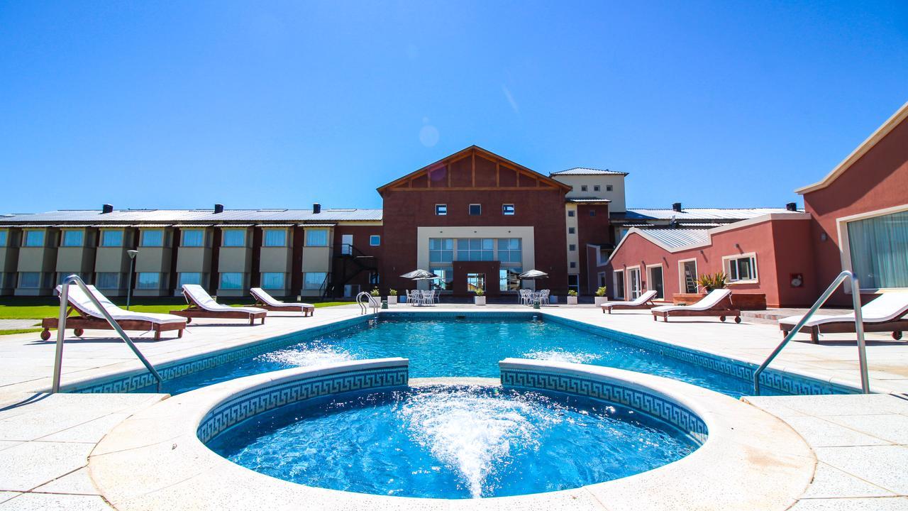 Antu Malal Hotel Plaza Huincul Extérieur photo